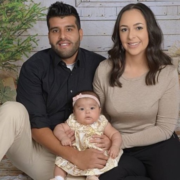 Meet your Posher, Karla - Picture 2 of 2